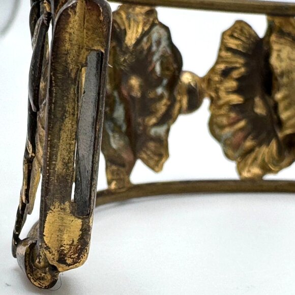 Victorian Repousse Brass Cuff Bangle With Floral Design Vintage - Picture 7 of 12